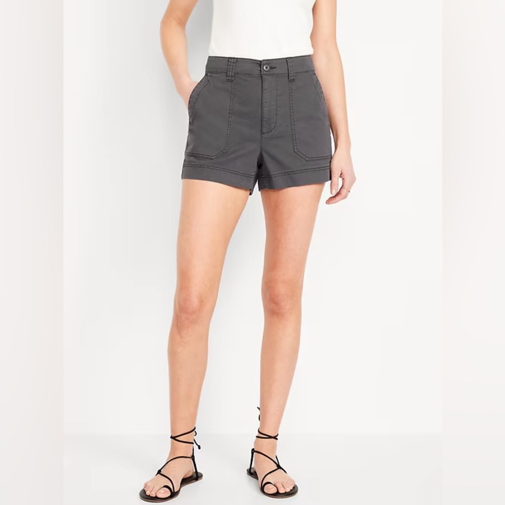Old Navy High-Waisted OG Chino Shorts -- 3.5-inch inseam SIZE L